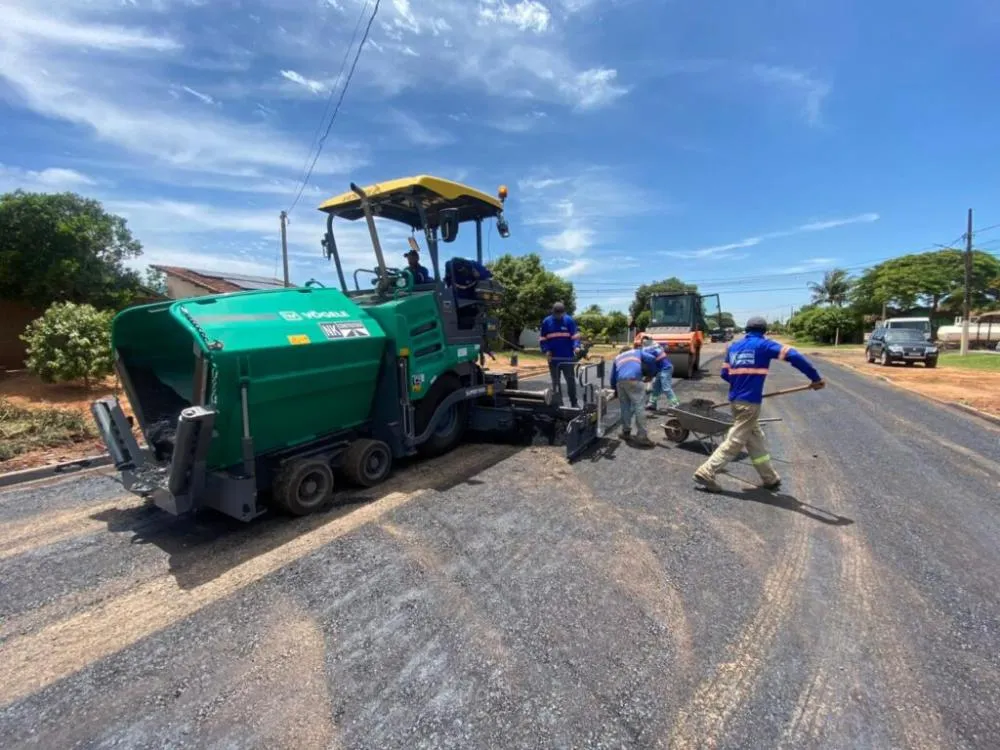 Pavimentação avança na Vila Planalto após conclusão das redes de drenagem e esgoto